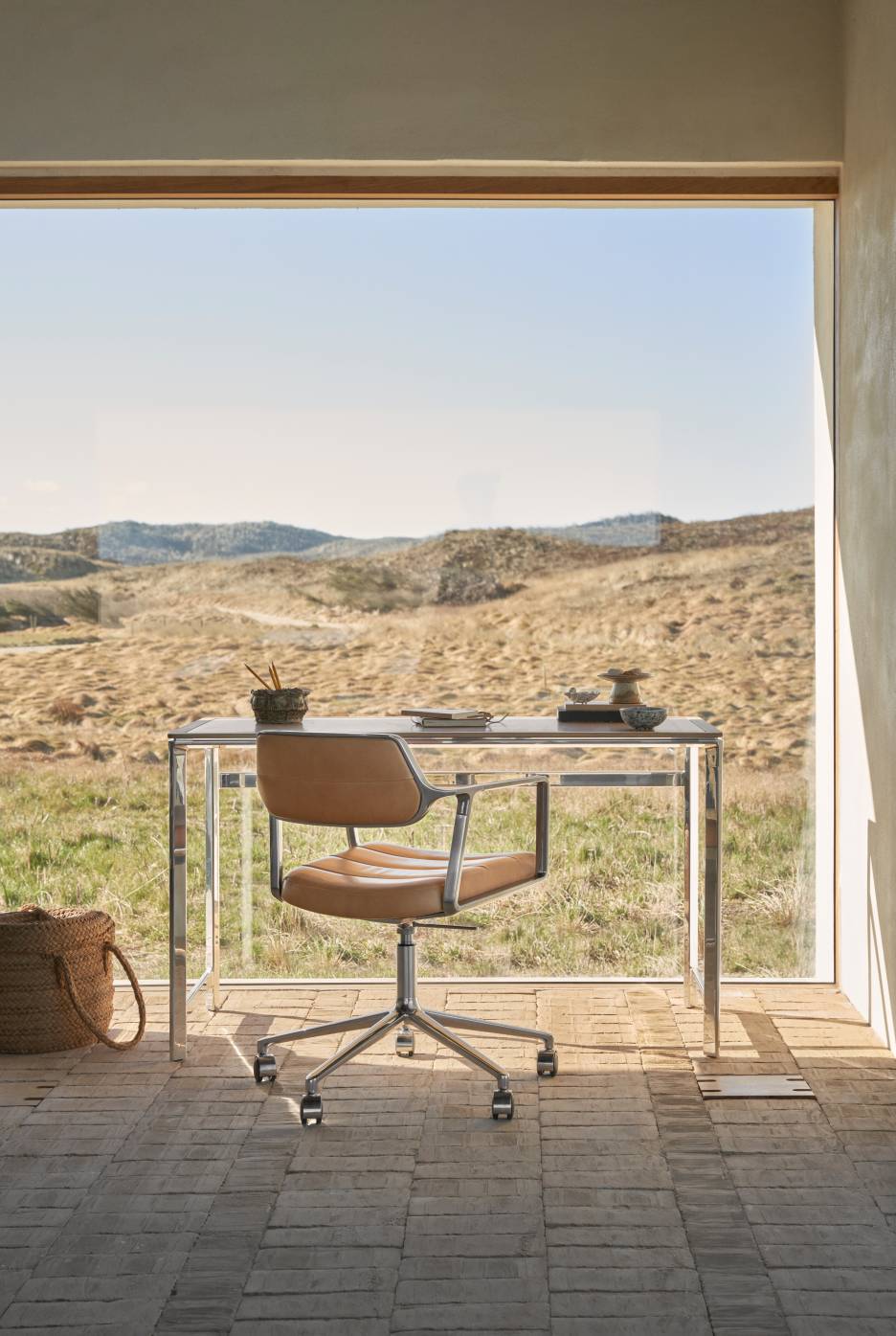 430 Studio Desk Vipp