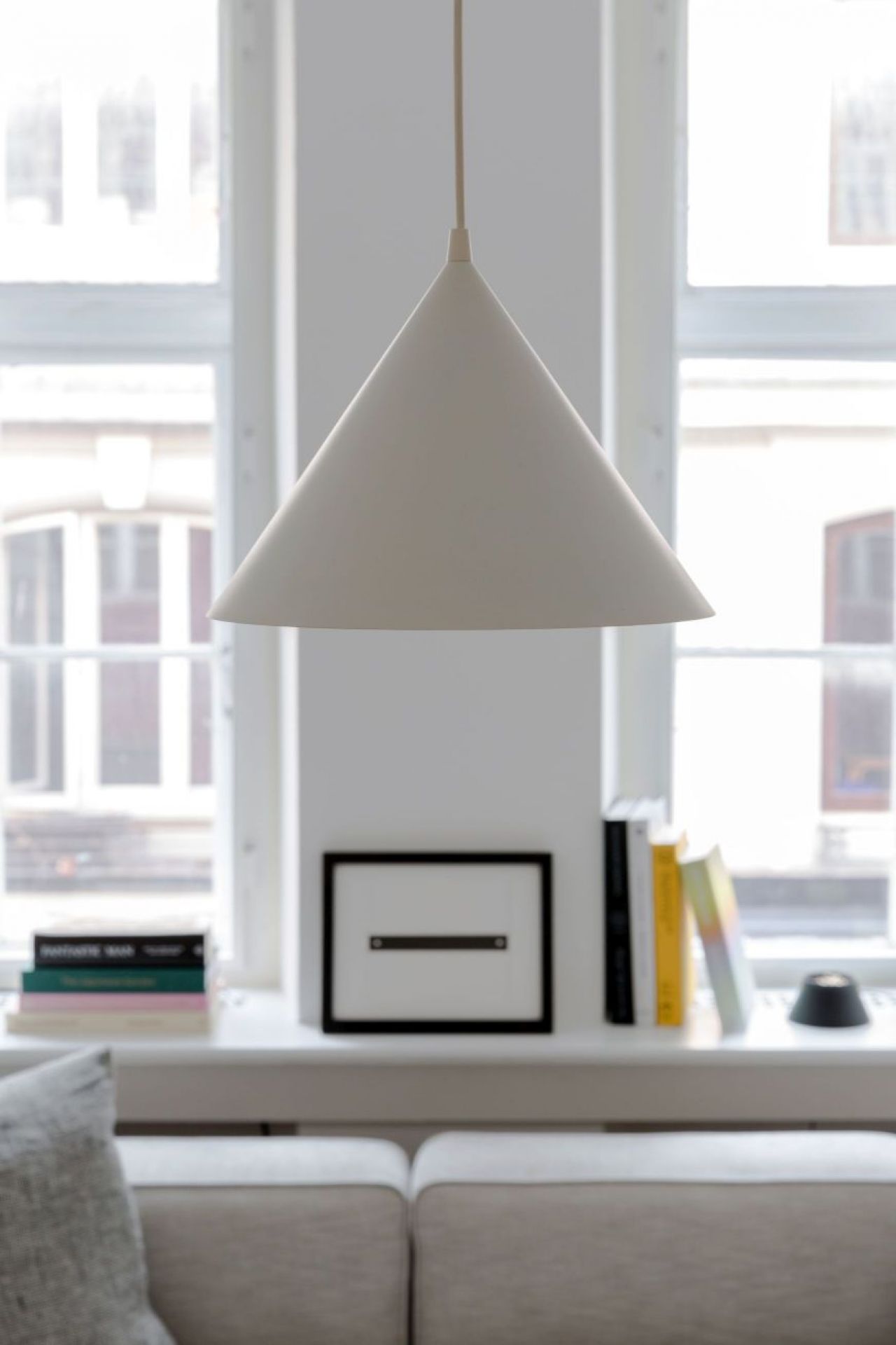 Annular Pendant Woud