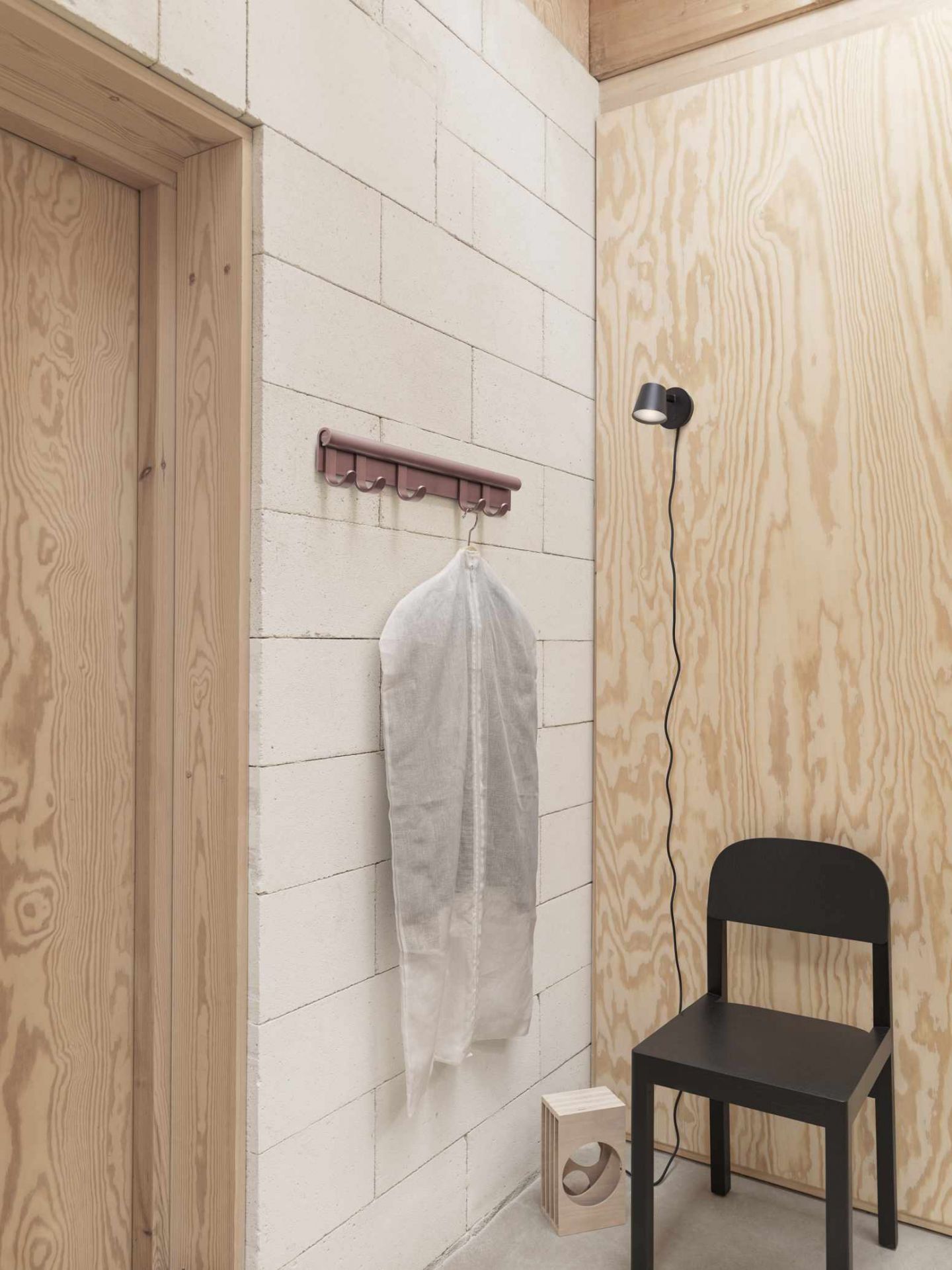 Coil Coat Rack Wall coat rack Muuto 