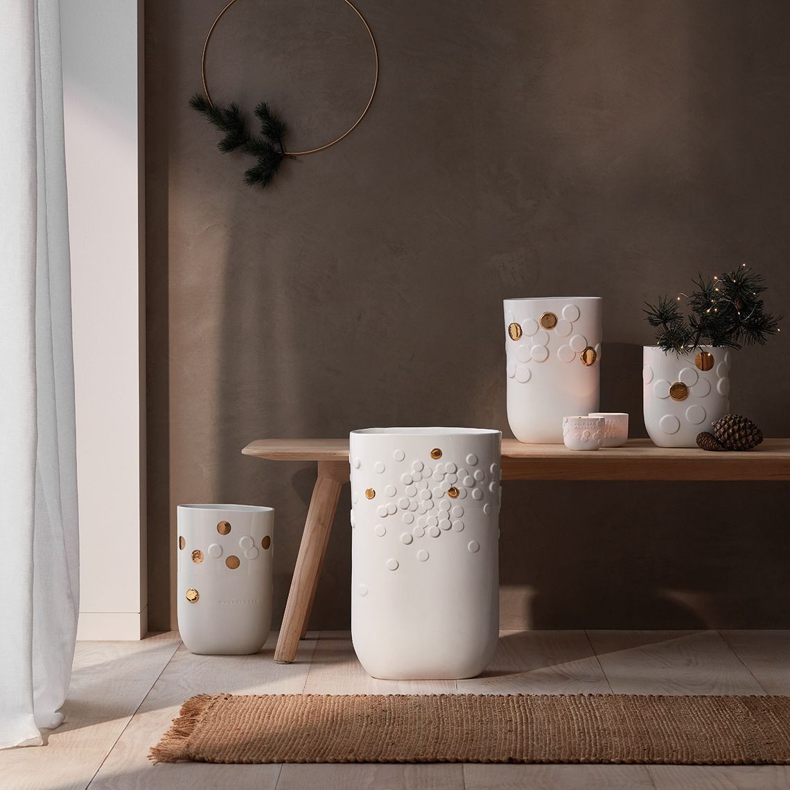 Golden dot vase Floor vase Räder