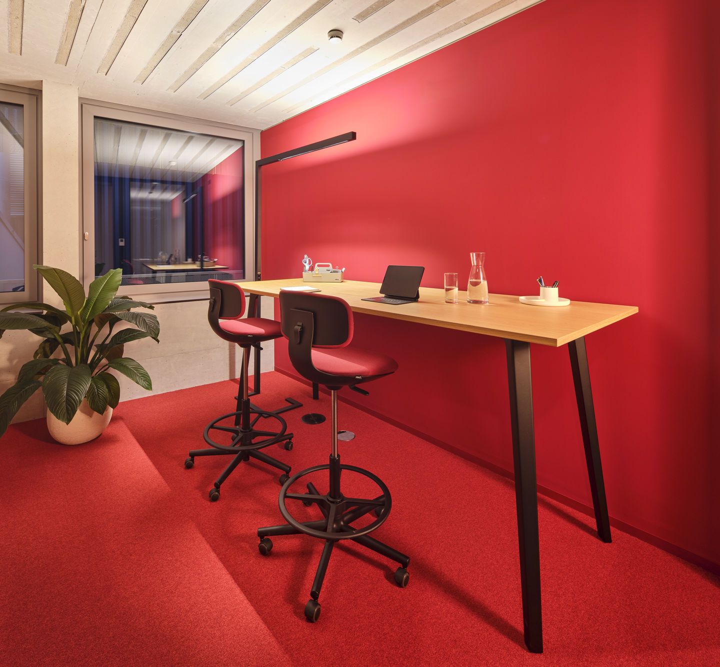 Rookie High office swivel chair Vitra