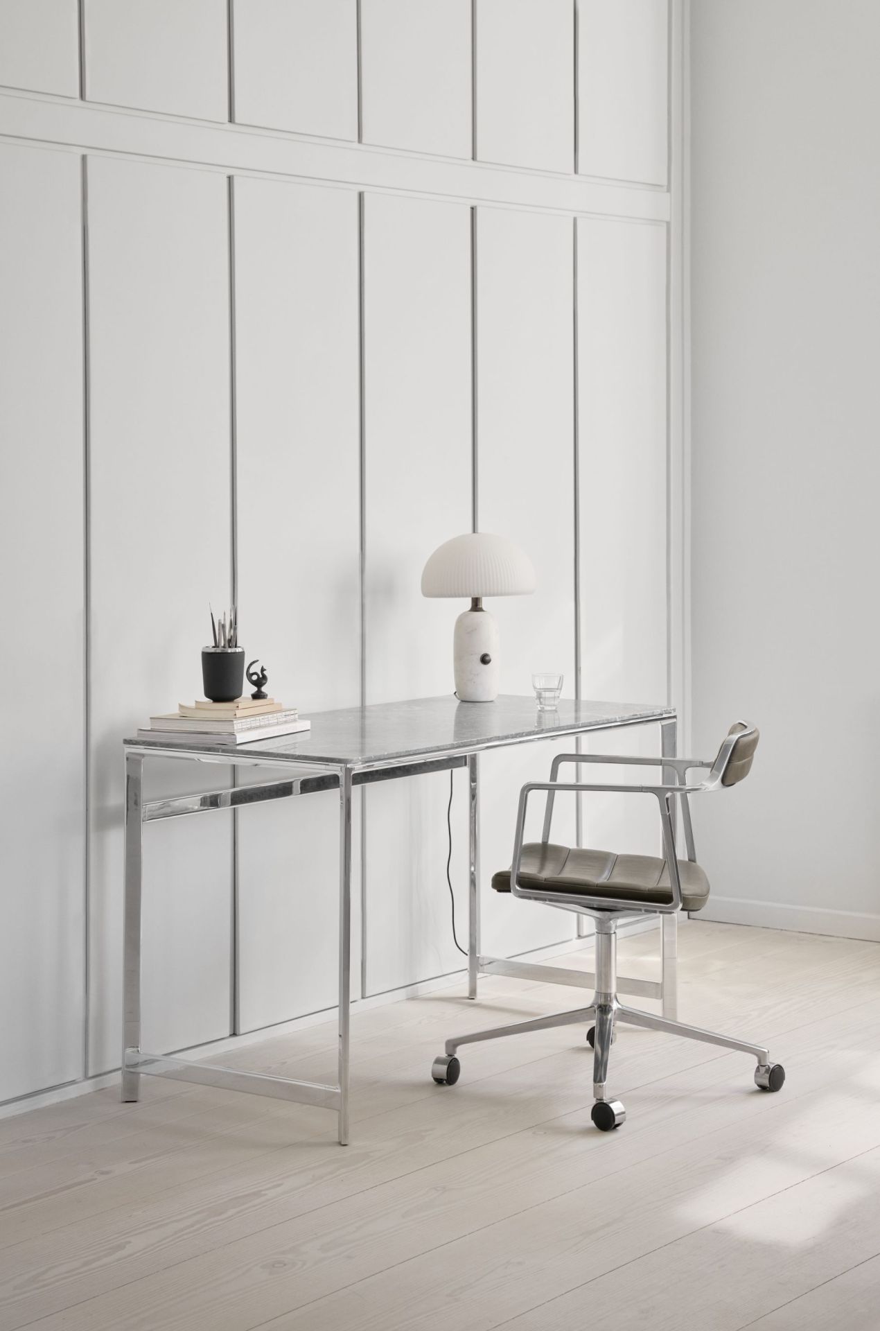 430 Studio Desk Vipp