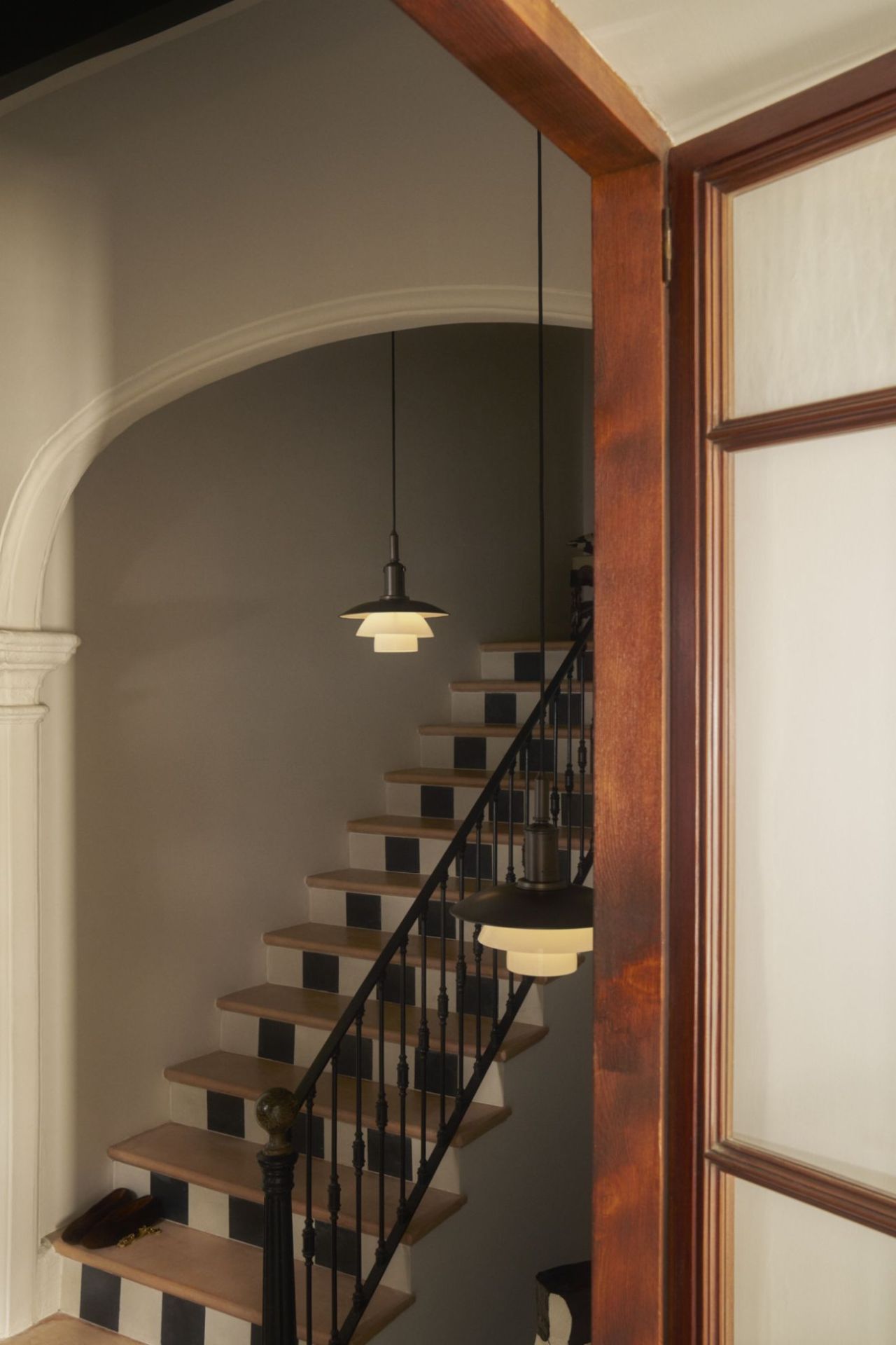 PH 3/3 Aged Brass Opal pendant light Louis Poulsen