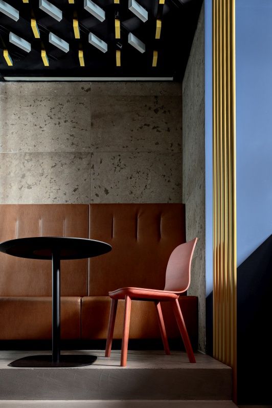Aeon Chair Chair Zeitraum