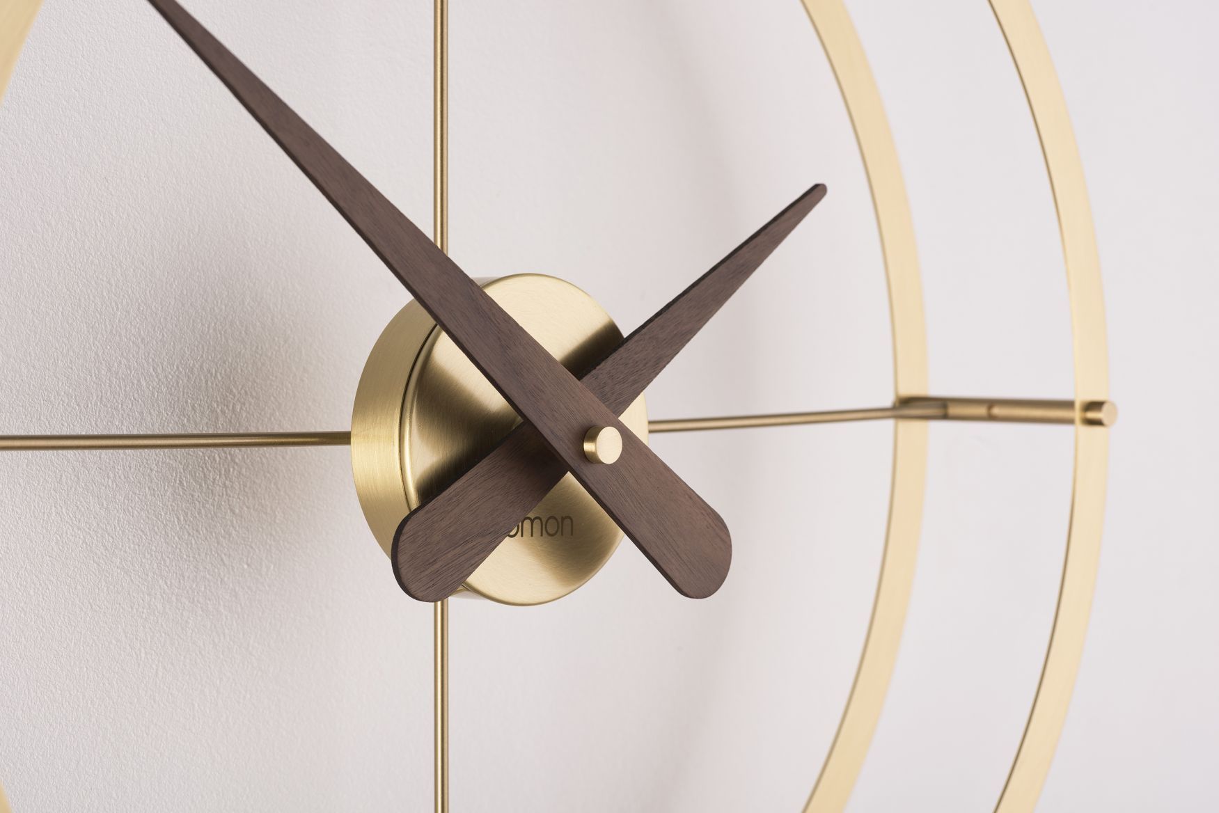 2 Puntos Premium Gold clock Ø43cm Nomon