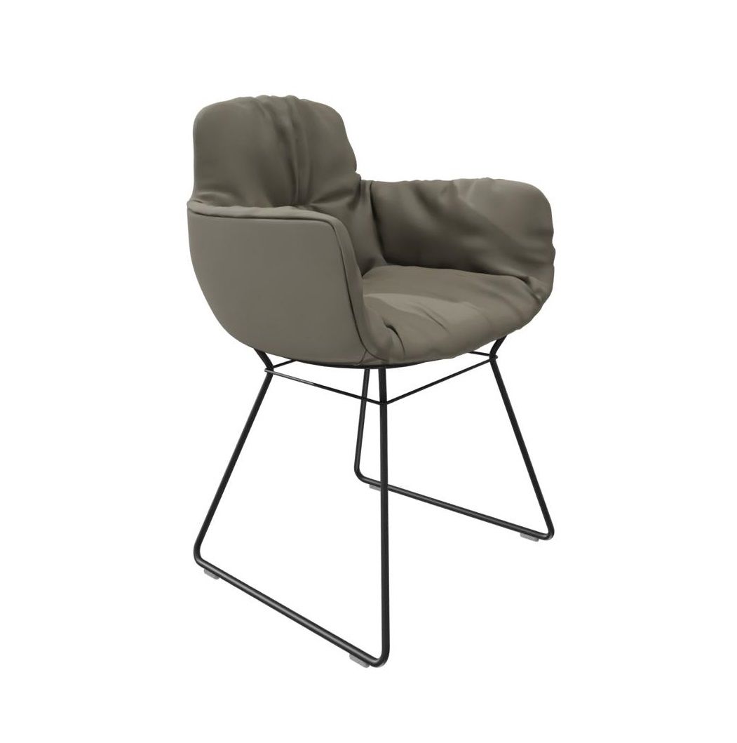 Leya chair high armrest leather Sahara Freifrau Manufaktur PREFERRED COMBINATION
