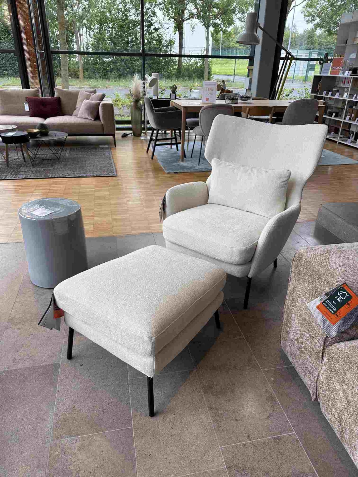 Seatrelax armchair & ottoman house model ed design