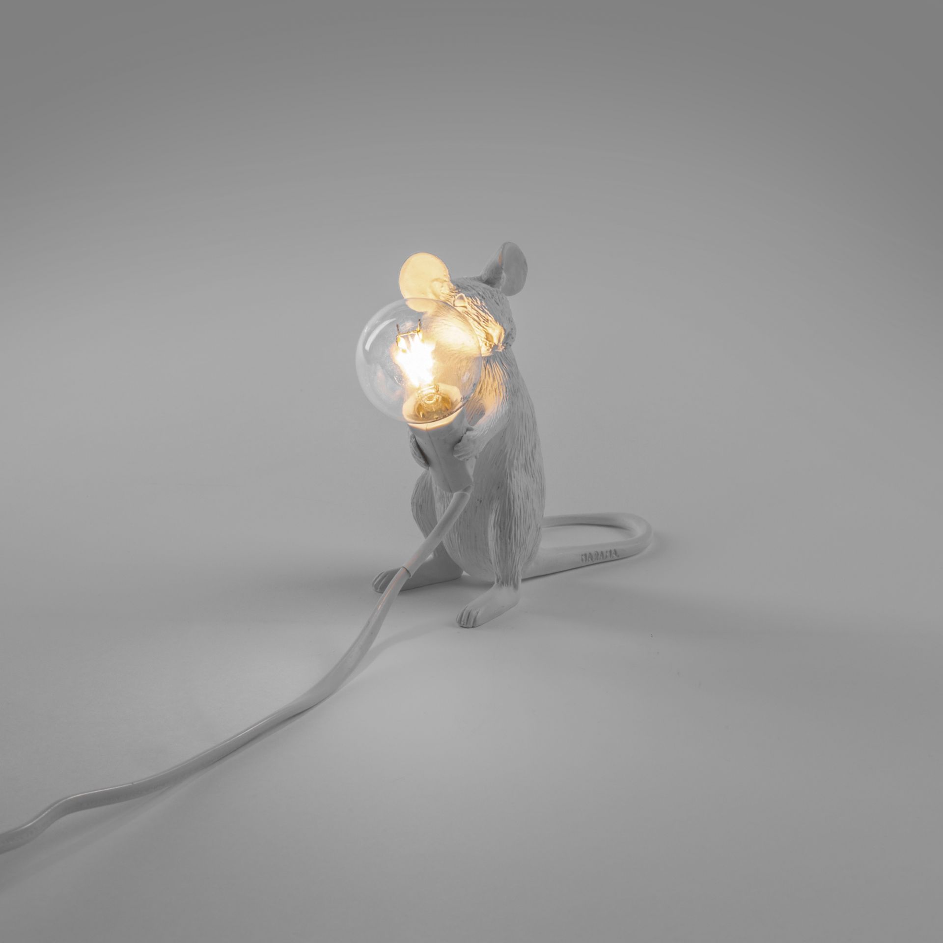 Mouse Lamp table lamp sitting with USB Seletti 