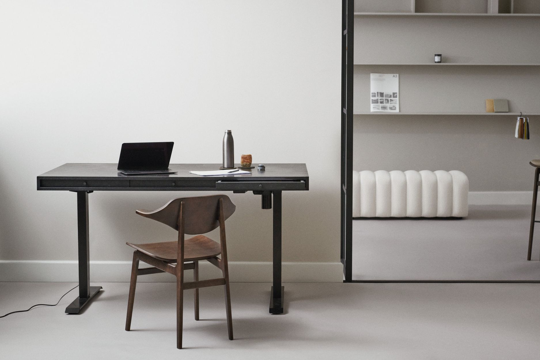 JFK Office Desk with Hydraulic Legs Black Norr11