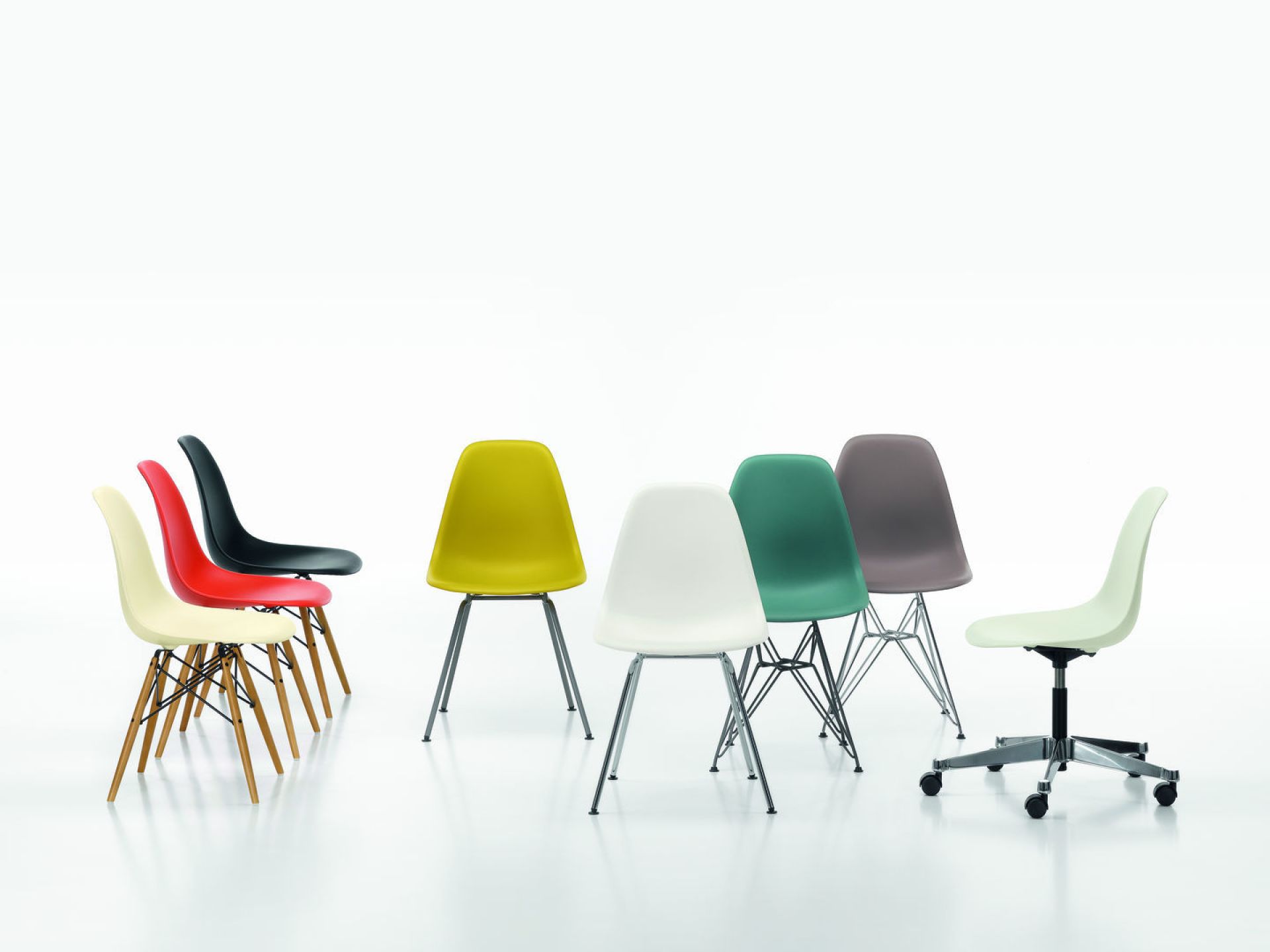 Eames Plastic Side Chair PSCC Swivel Chair Vitra
