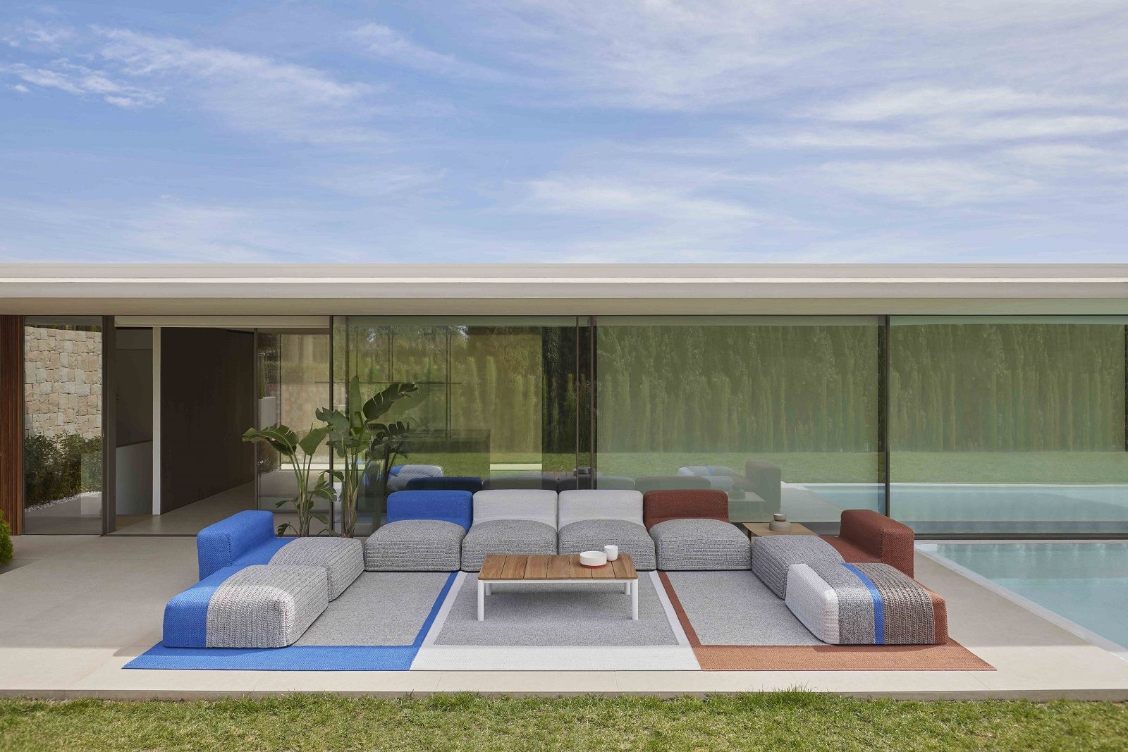 Mangas Outdoor Rug Gan