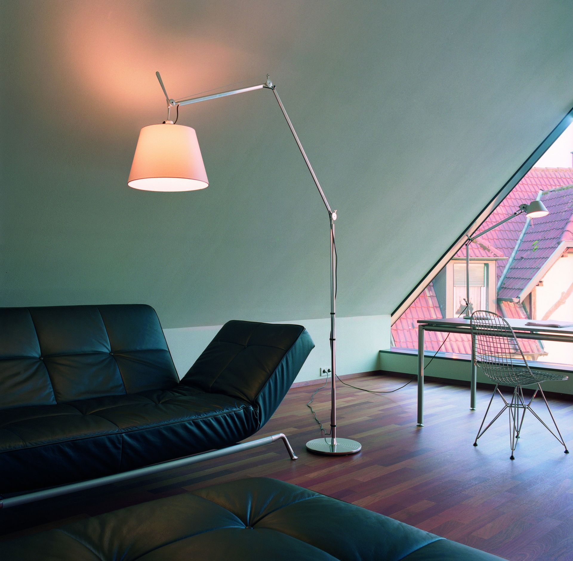 Tolomeo Mega LED Floor lamp Body with dimmer (part 1 of 3) Artemide