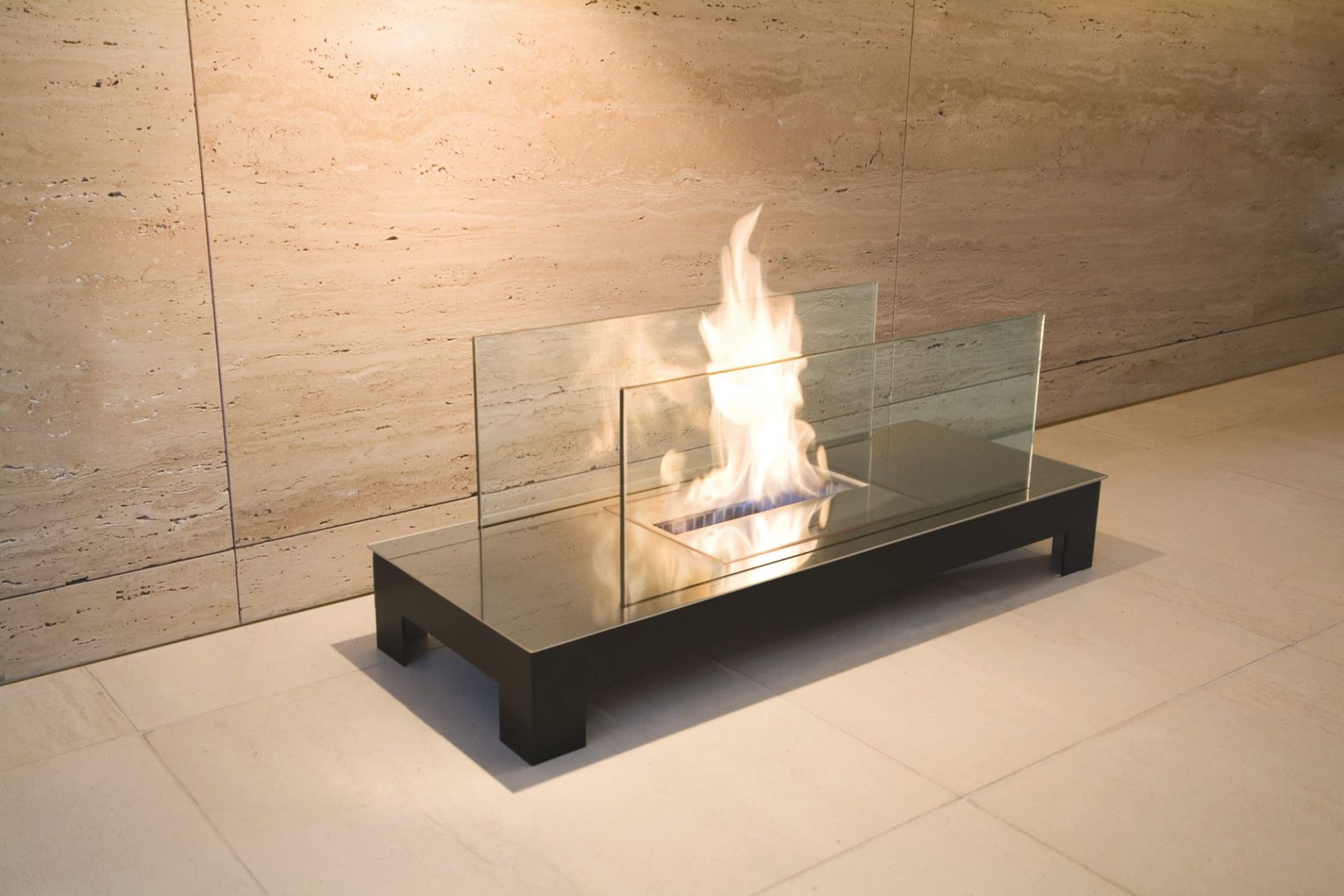 Floor Flame Ethanol Fireplace Radius