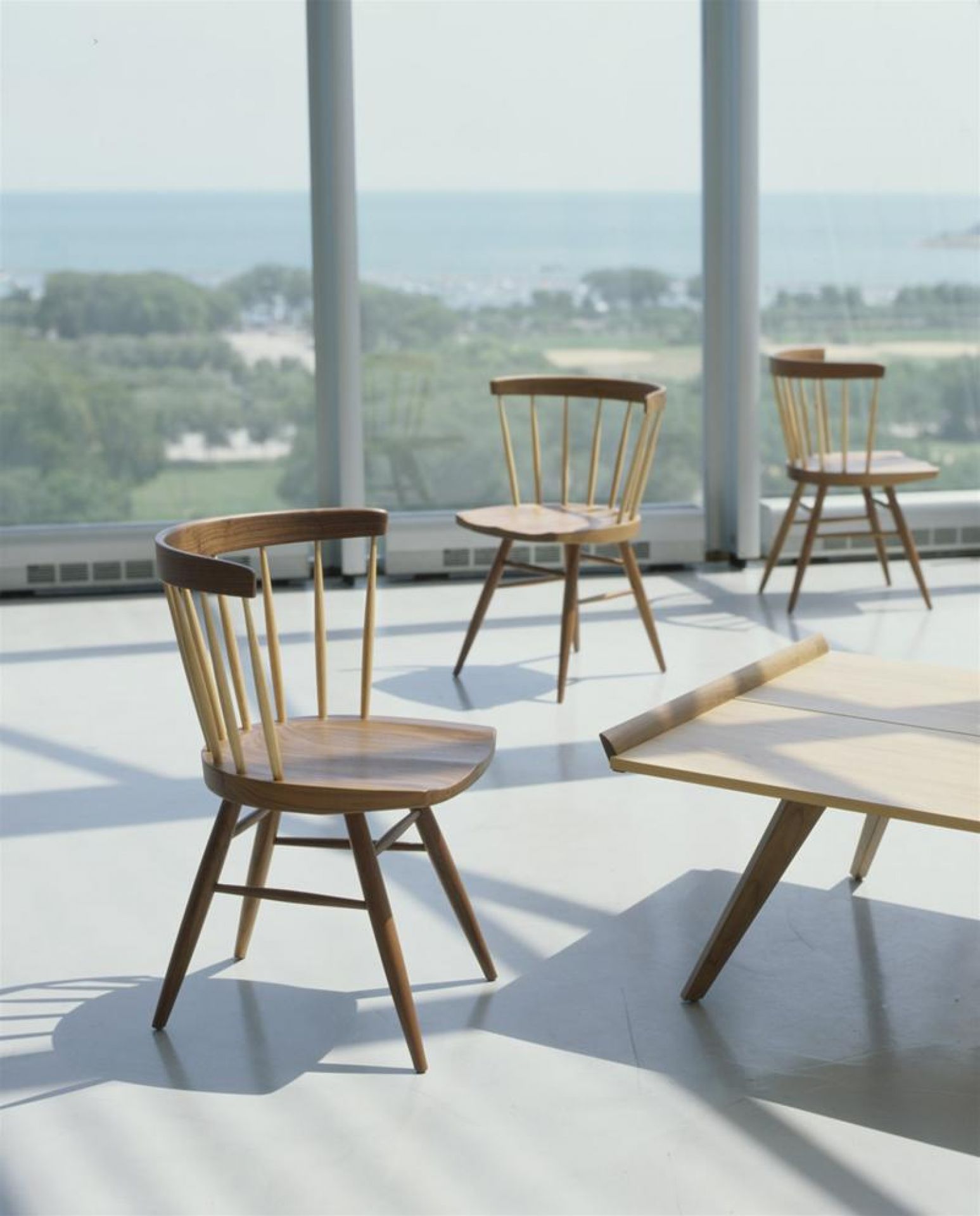 Splay-Leg Table Knoll International 
