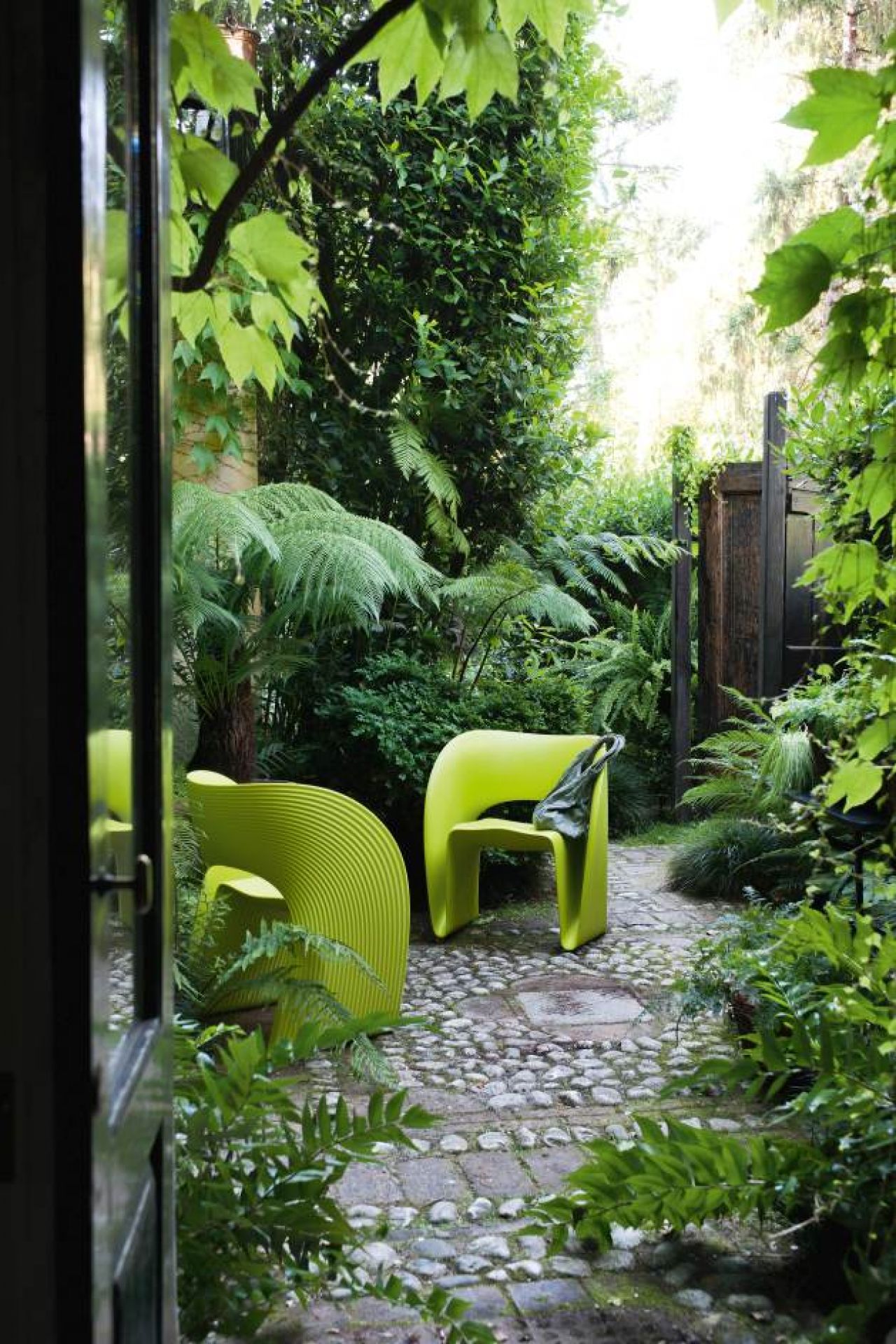Raviolo Outdoor Armchair Magis