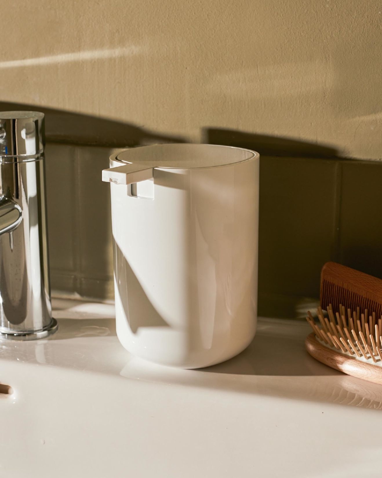 Birillo PL05 Soap dispenser Alessi
