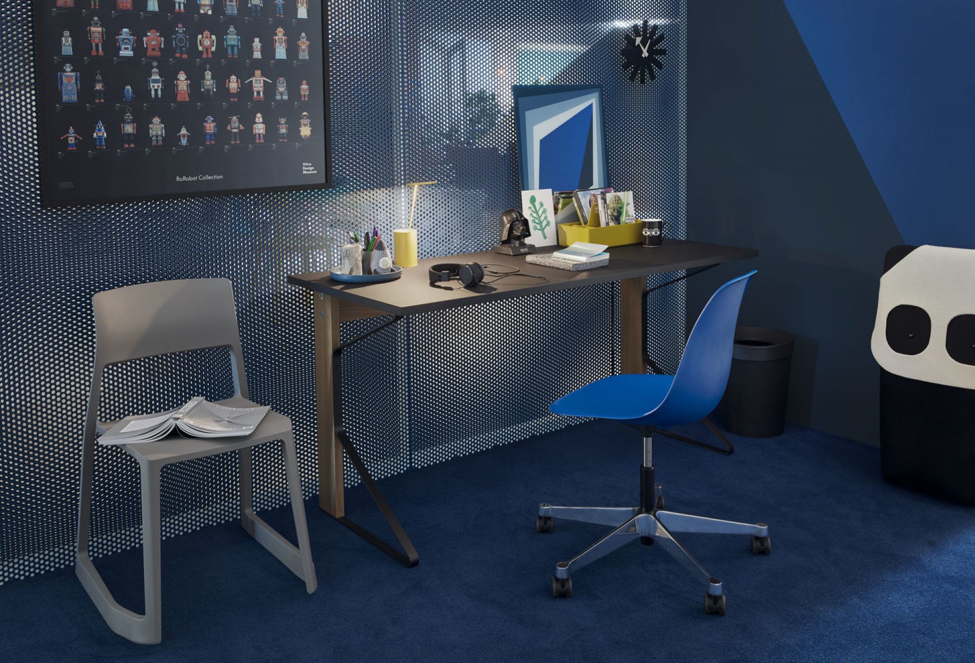 Tip Ton RE chair plastic Vitra Coral