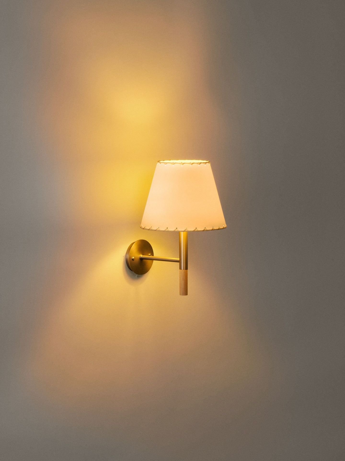 BC2 Wall lamp Santa & Cole