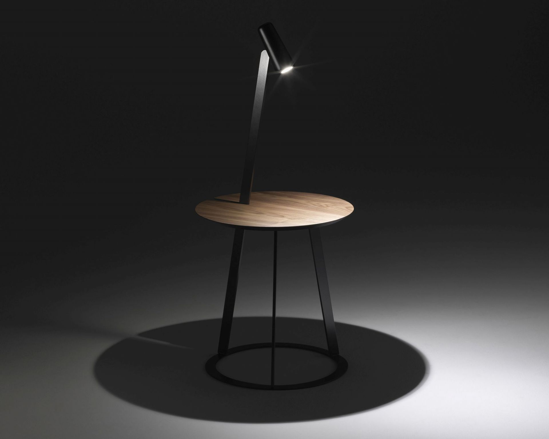 Albino Torcia Side Walnut / black Table Casamania Horm