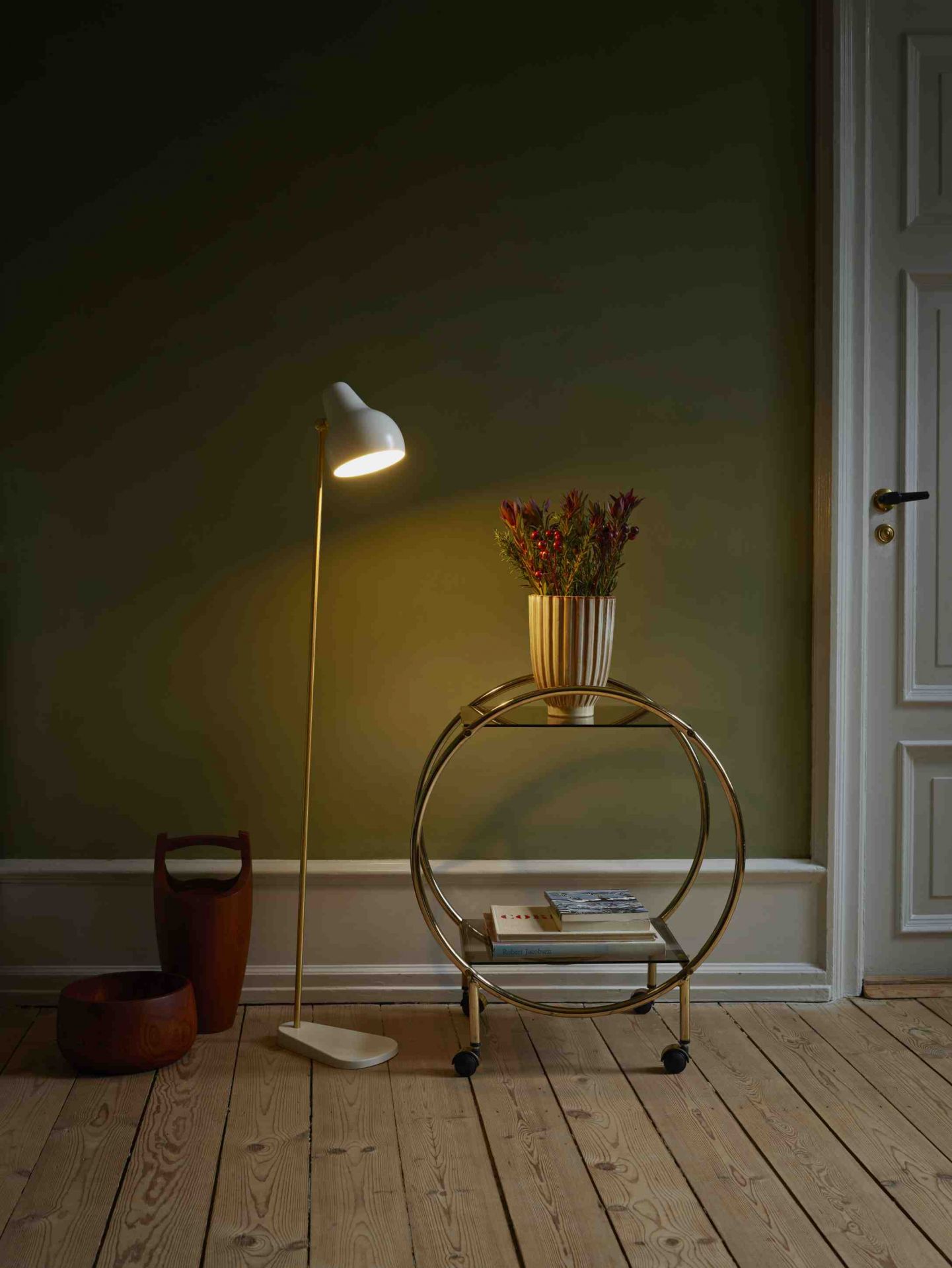 VL38 Floor lamp Louis Poulsen Black
