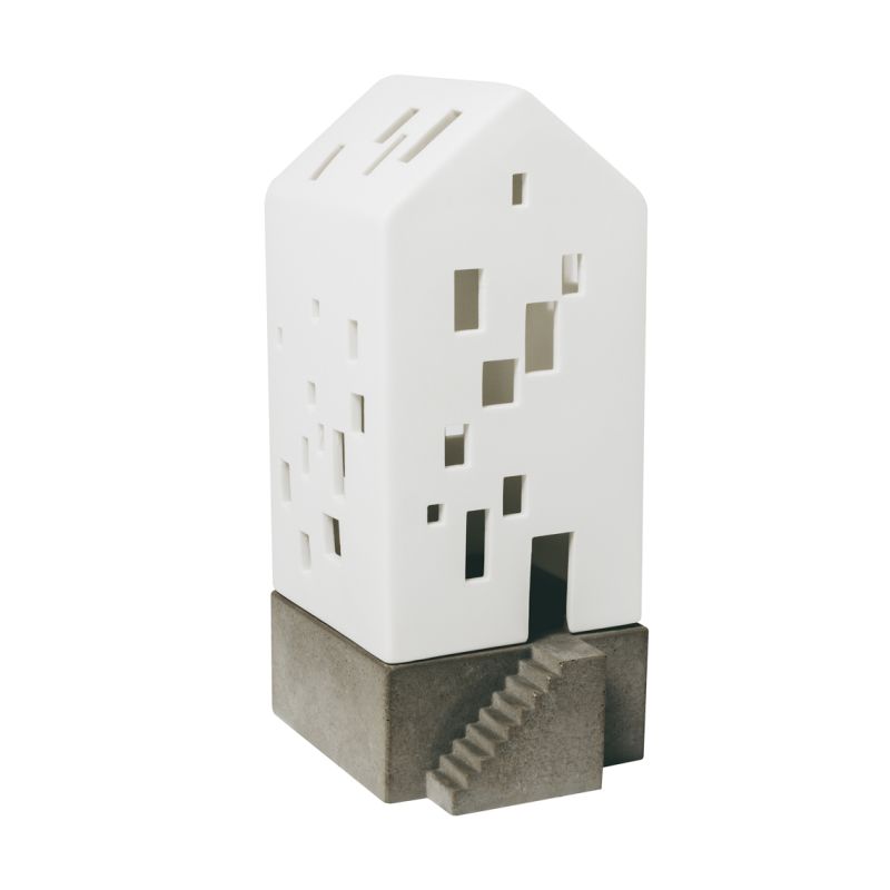 Small flat block Light house with concrete base Wheels