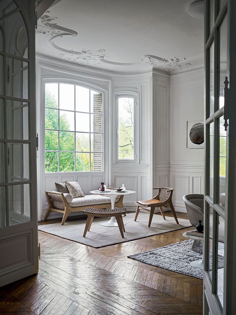 Klismos Armchair with Wooden backrest and felt gliders Knoll International