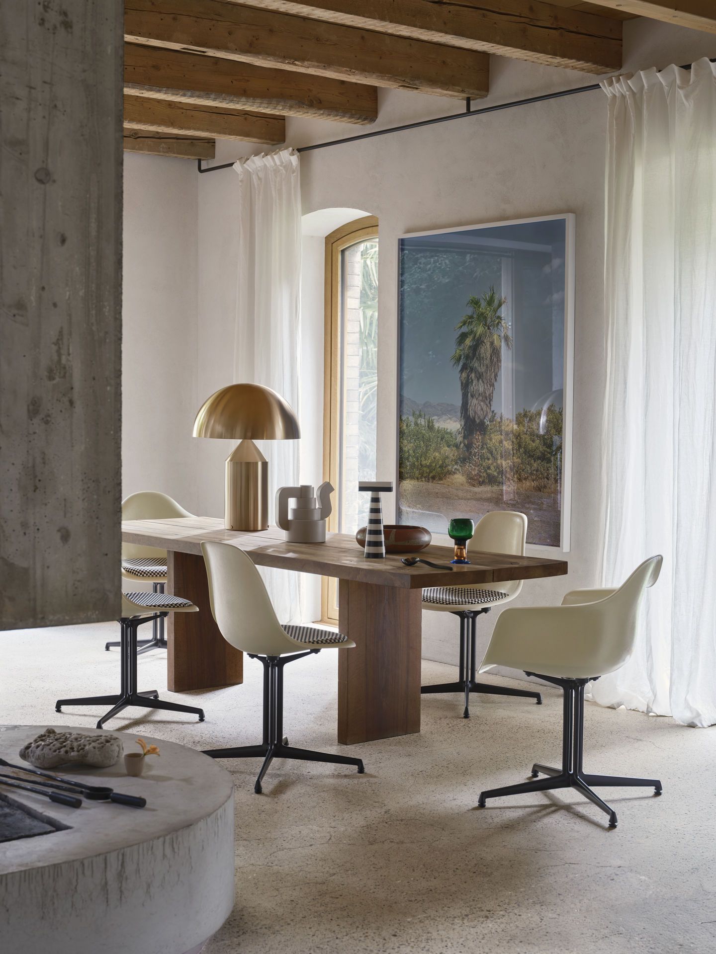 Eames Plastic Arm Chair DAL Chair Vitra