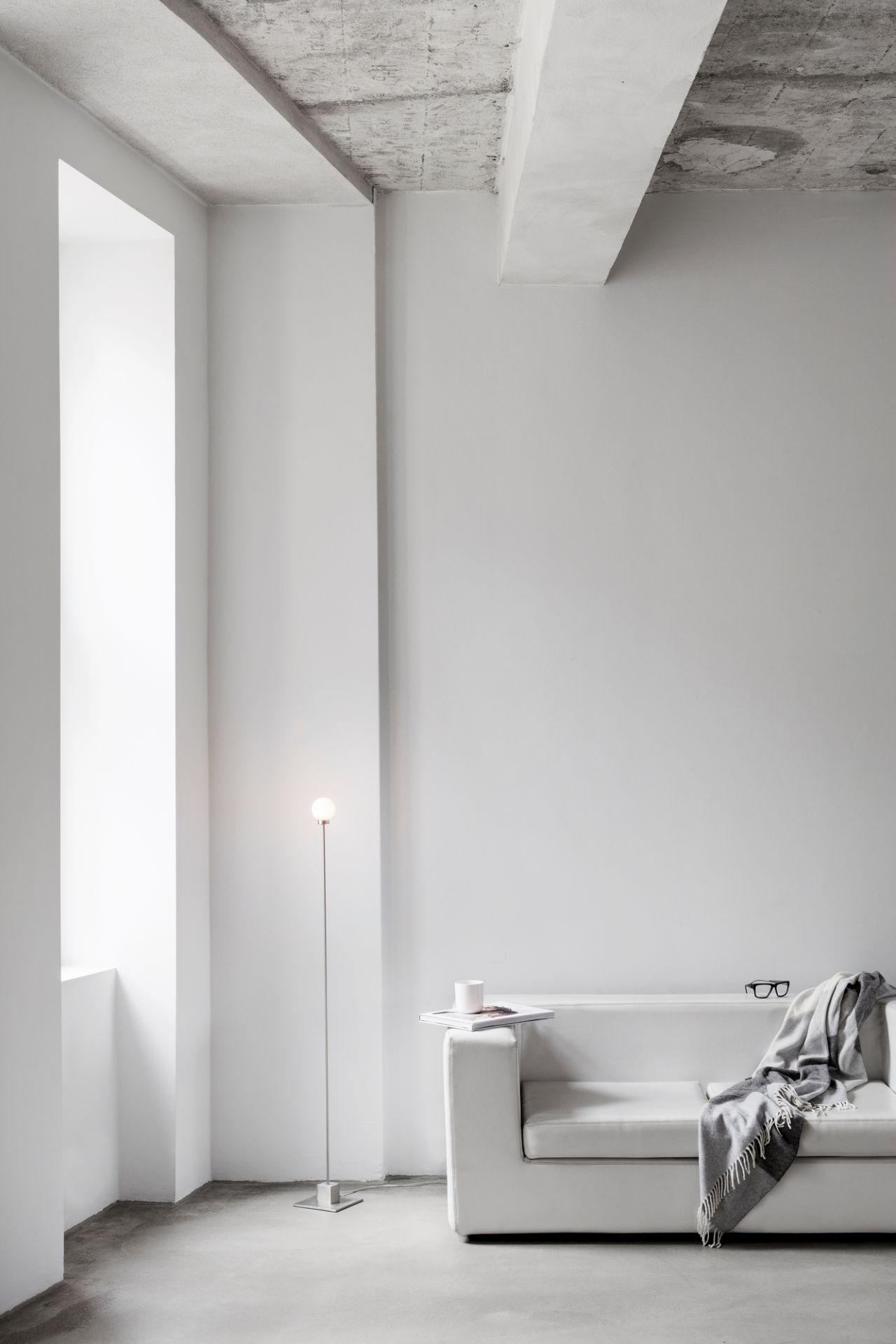 Snowball LED Floor lamp White Northern SINGLE PIECES