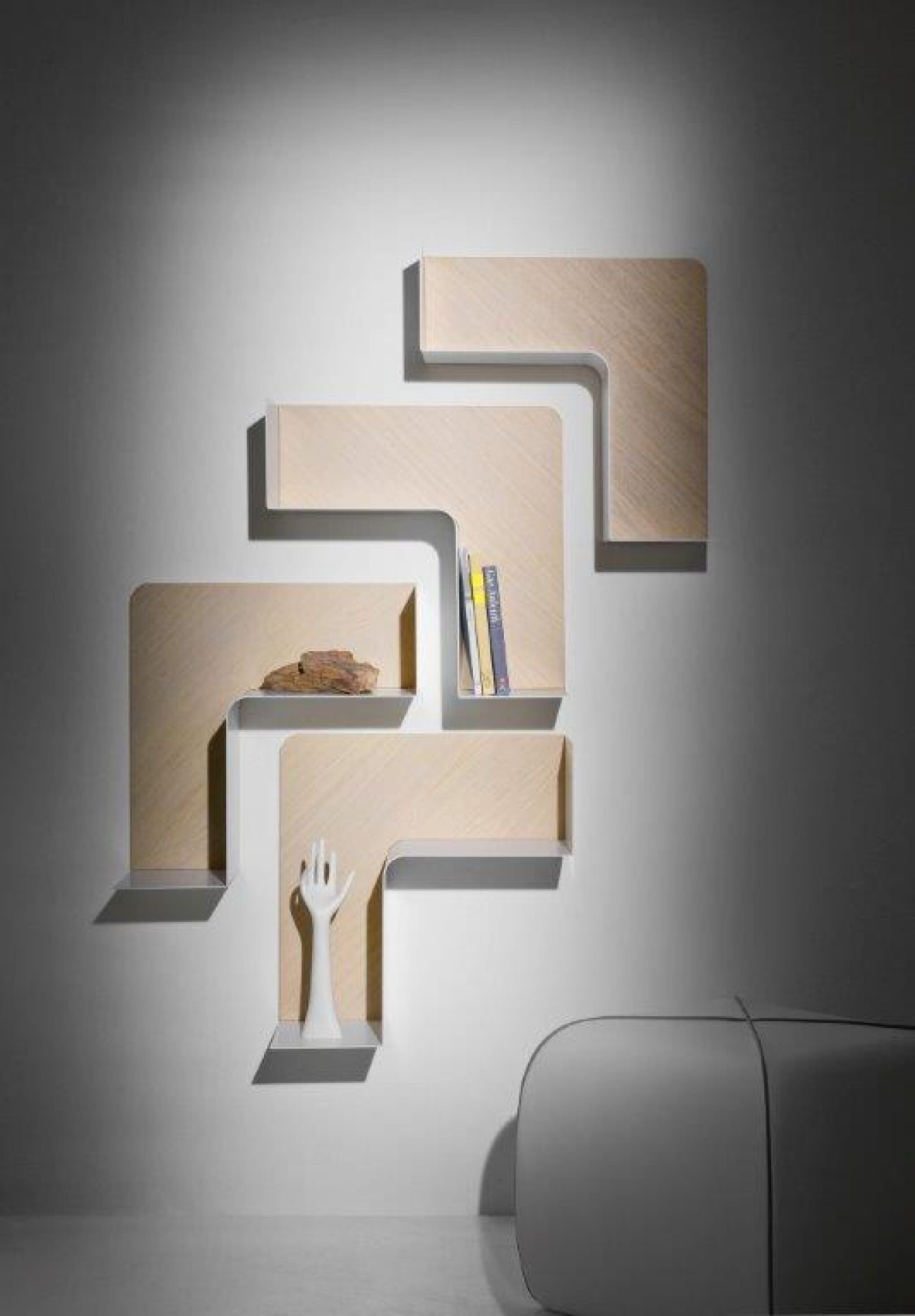 Fishbone wall shelf B-Line