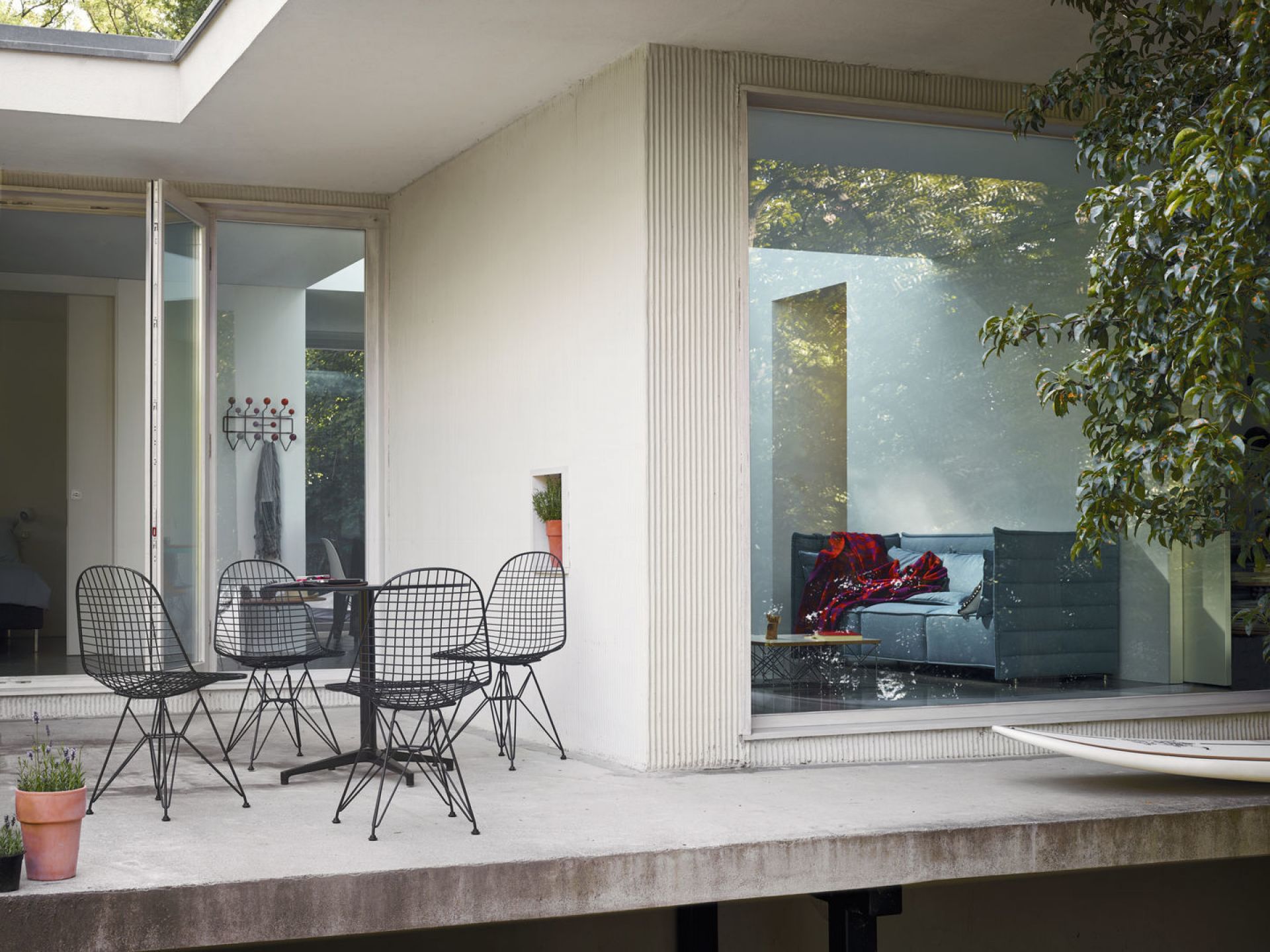 DKX Wire Chair chair unupholstered Vitra