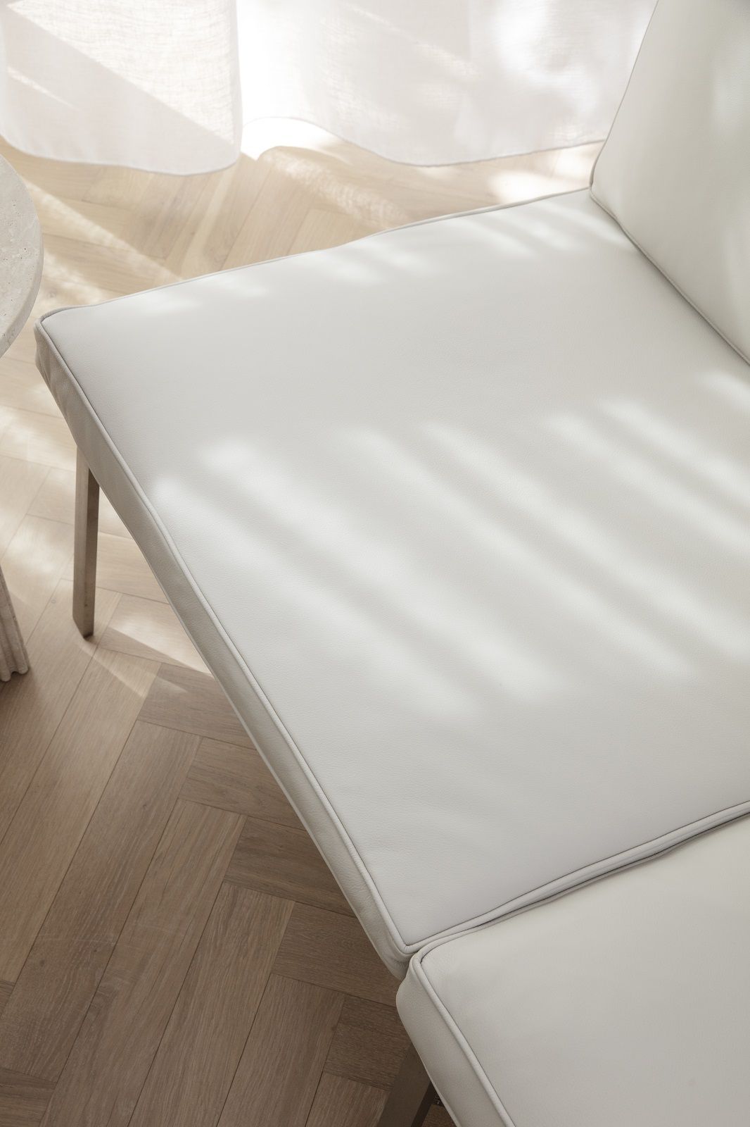 Man Couch Sofa 2-seater NORR11