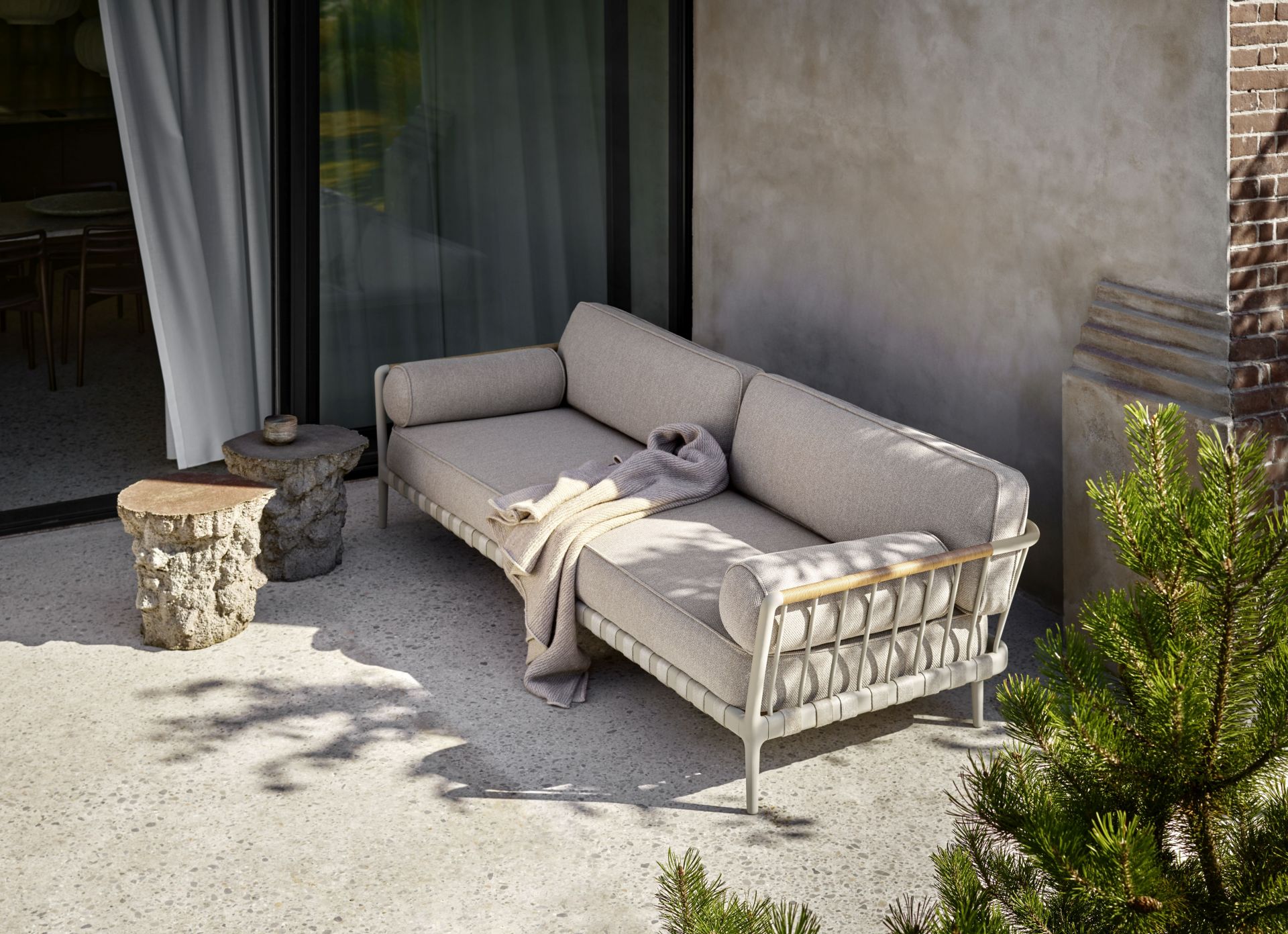 Open-Air 3-Seater Outdoor Sofa Vipp