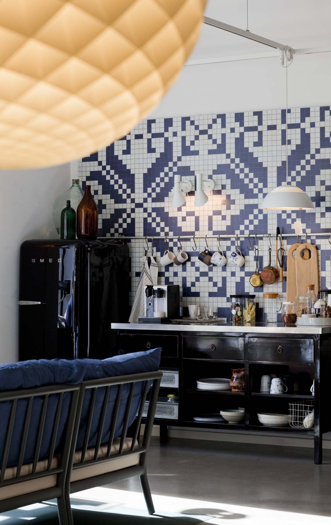 AJ Royal Pendant light Louis Poulsen