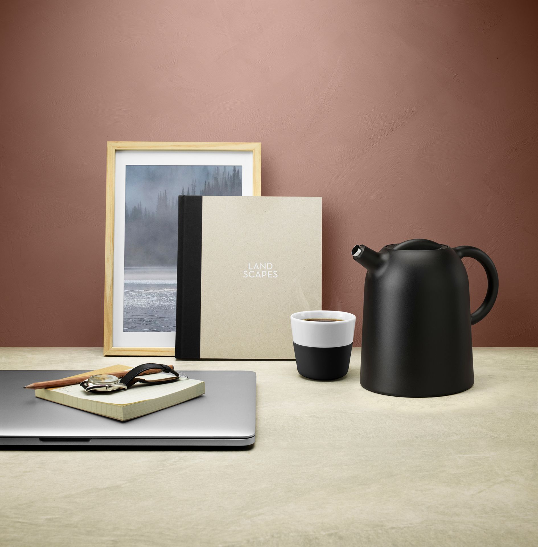Vacuum jug 1.0l black Eva Solo