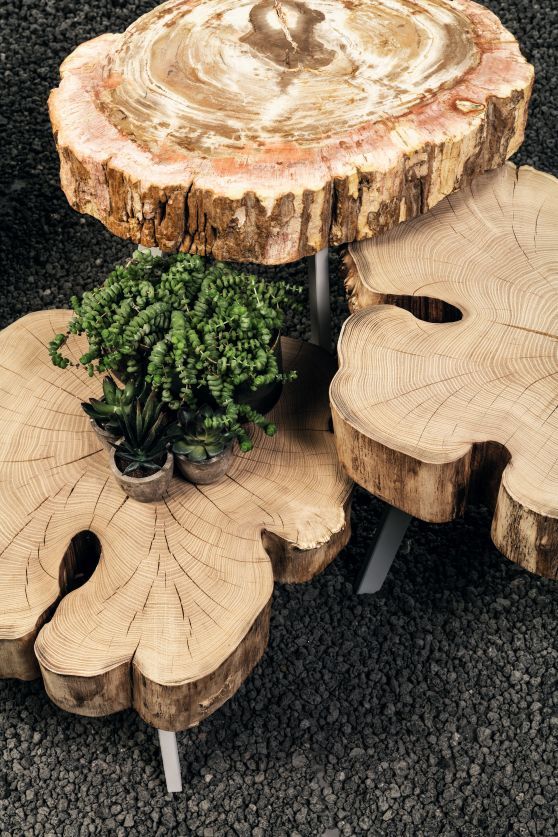 BC 05 Stomp Outdoor Couch / Side Table Janua