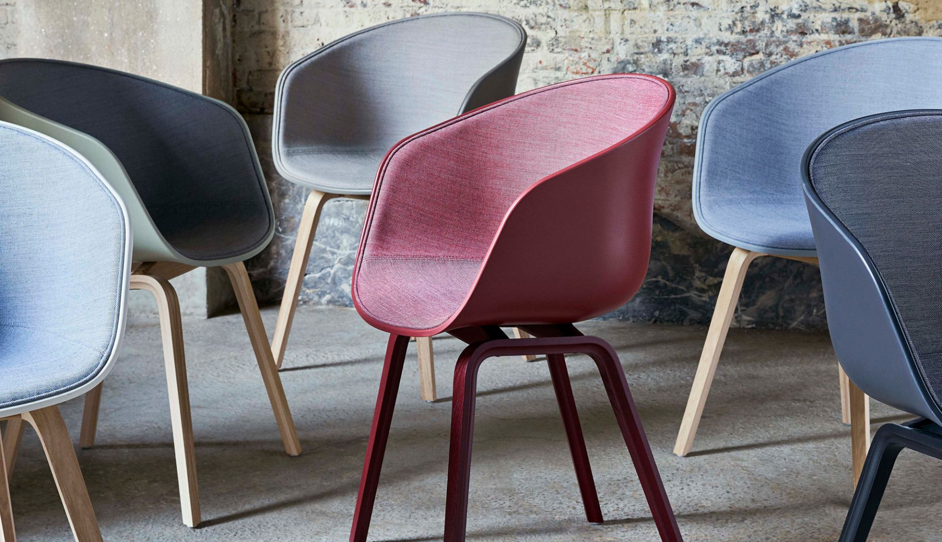 About A Chair AAC22 / AAC 22 Chair Hay About A Chair AAC22 / AAC 22 Chair Hay