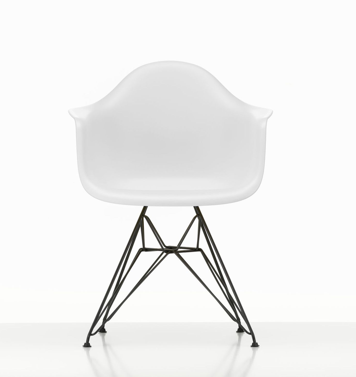 Eames Plastic Armchair DAR Chair Vitra