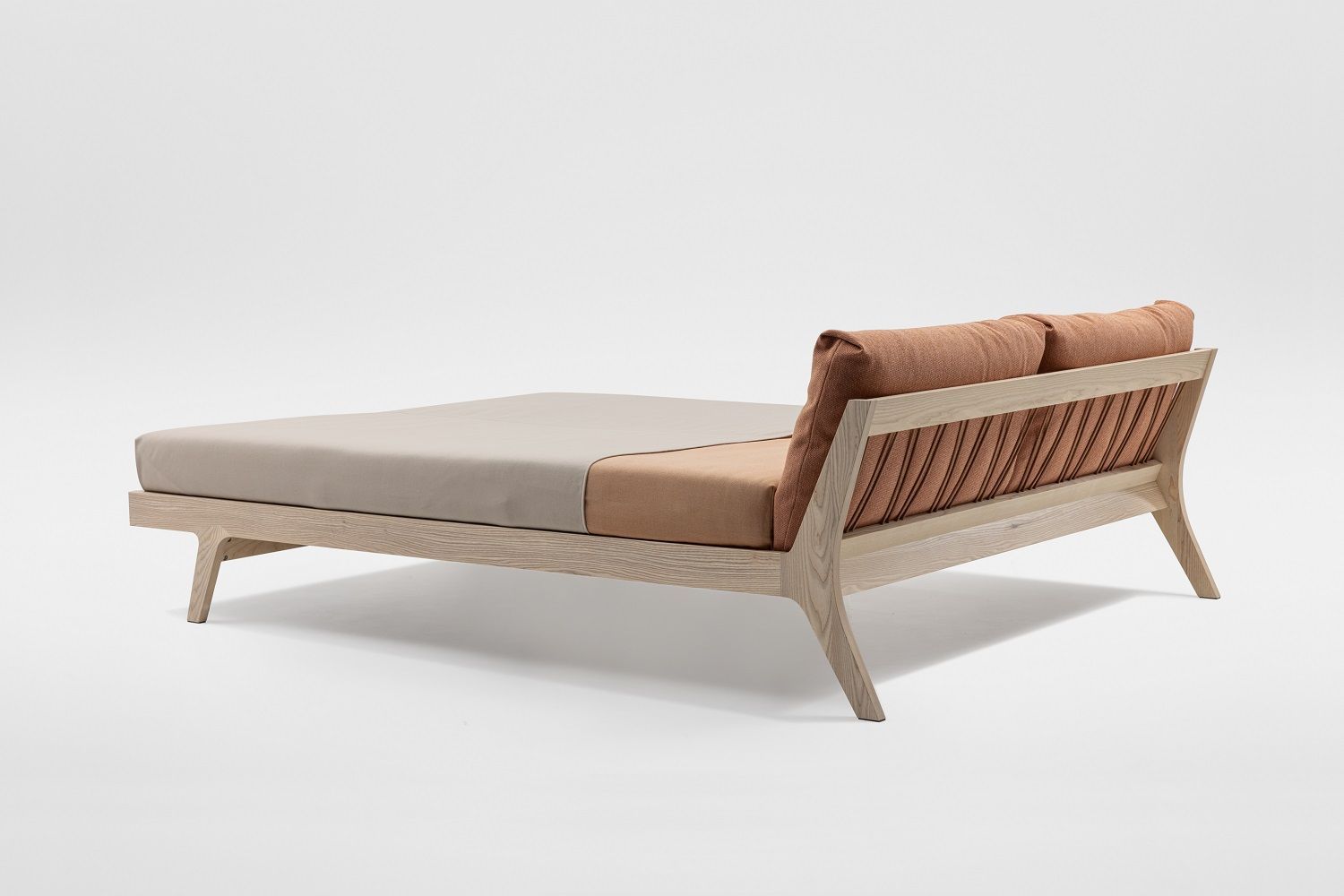 Mellow Bed solid wood Zeitraum