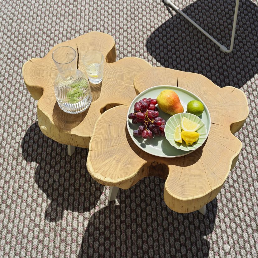 BC 05 Stomp Outdoor Couch / Side Table Janua