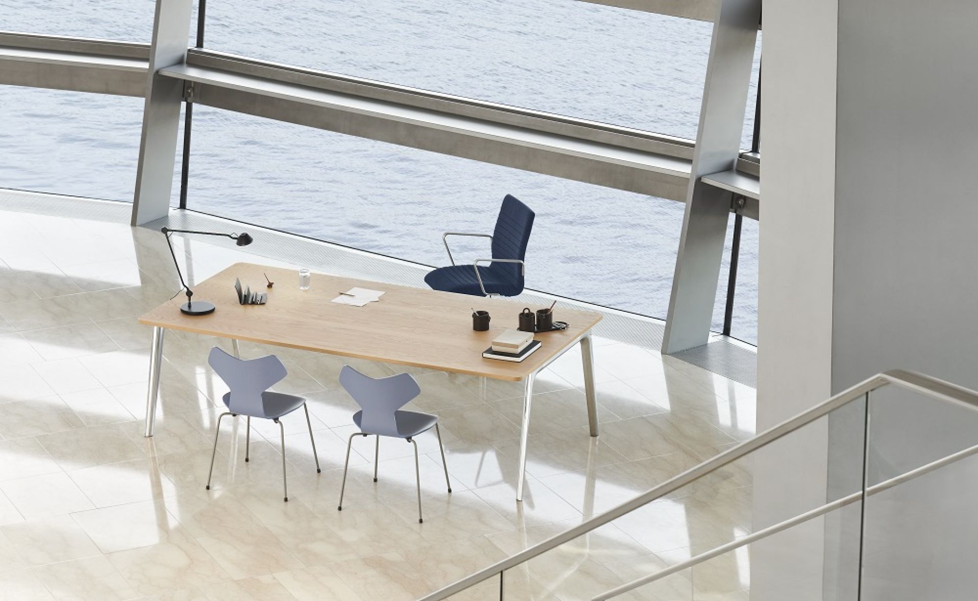 AQ01 Table lamp Fritz Hansen