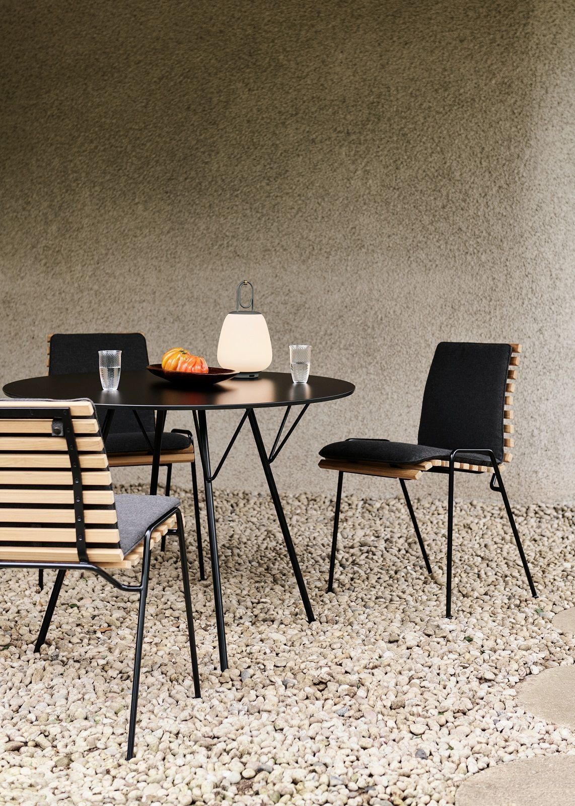 RFH Robin Day RD5 / RD6 Outdoor Dining Table Dining Table AndTradition