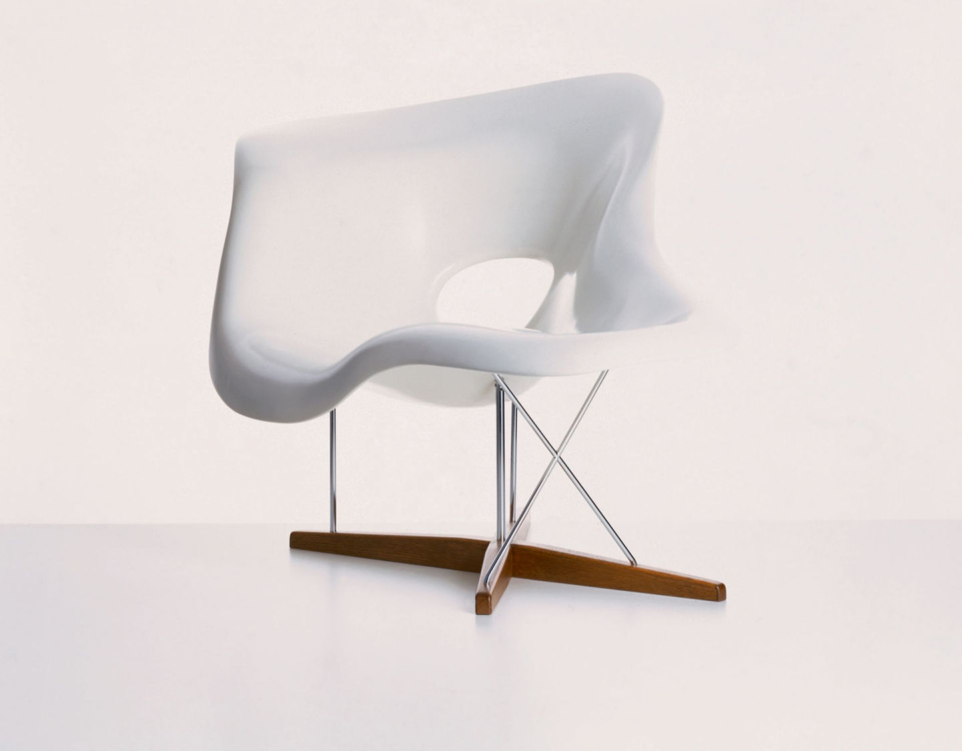 La Chaise Couch Vitra
