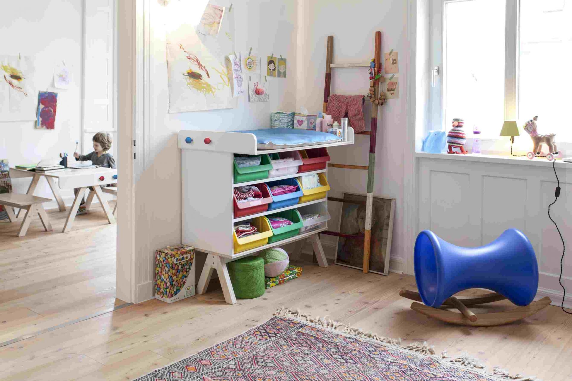 Famille Garage bench Richard Lampert