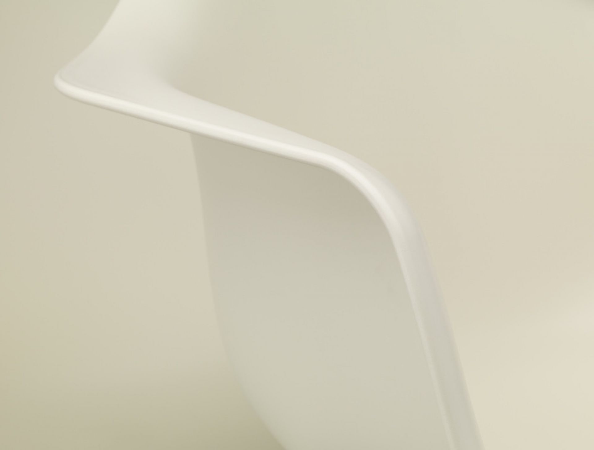 Eames Plastic Arm Chair PACC Chair Vitra