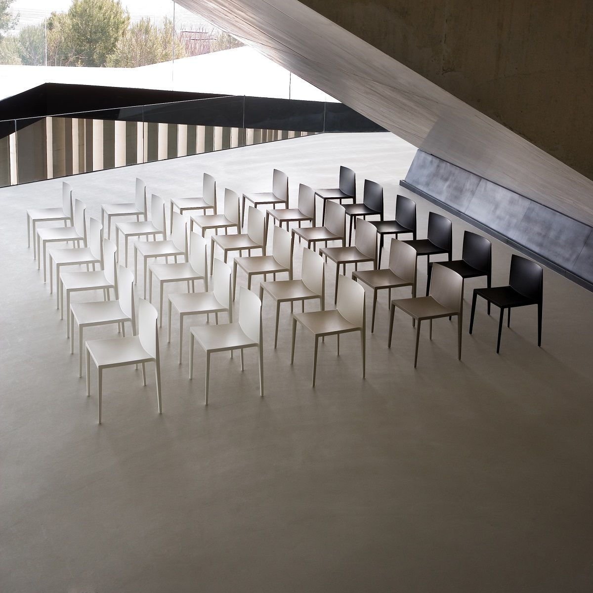 Sail SI1245 Chair stackable Andreu World