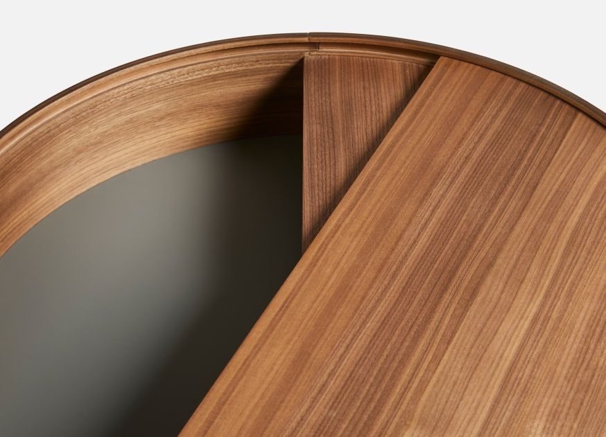 Arc Coffee Table ⌀  66 cm Walnut Woud