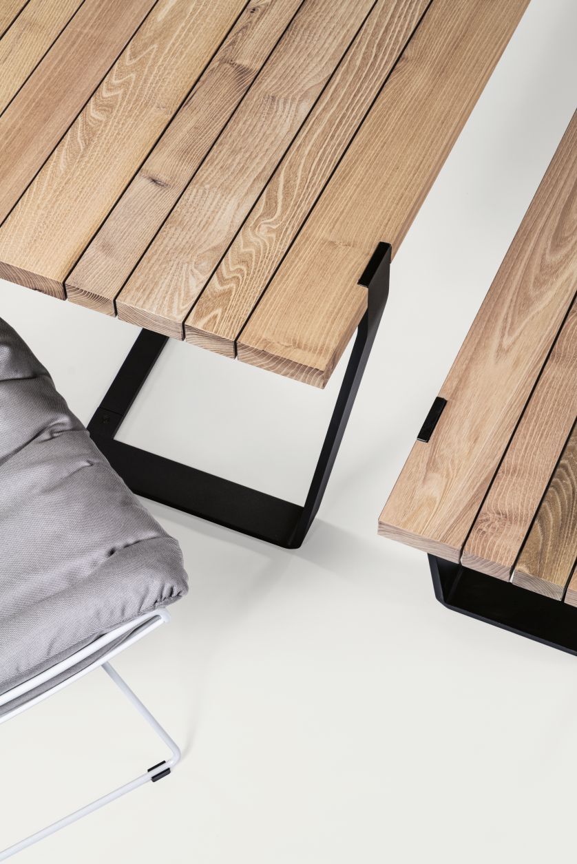 BB 12 Clamp Outdoor Bench Acacia brushed oiled Janua 