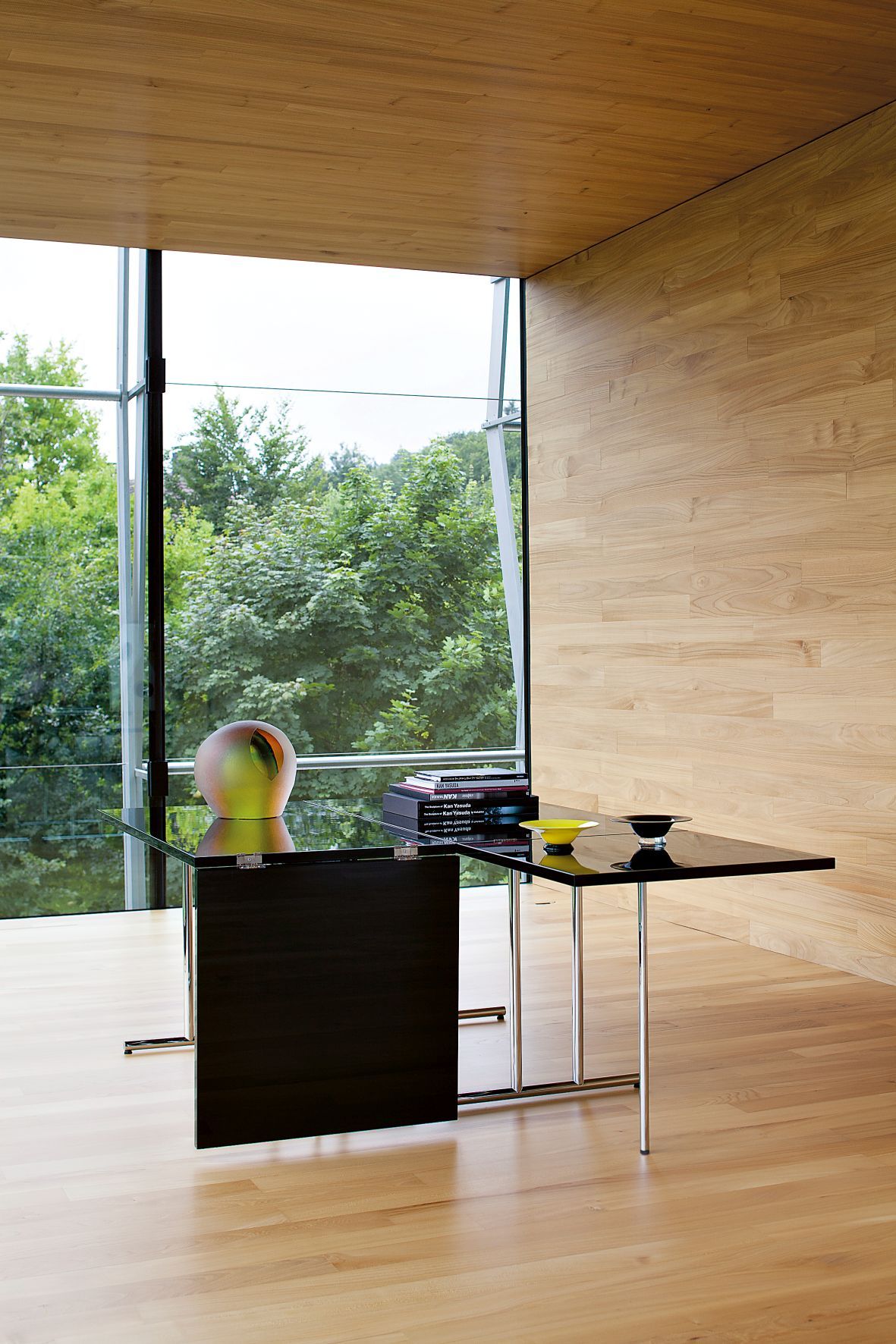 Lou Perou Folding Table ClassiCon