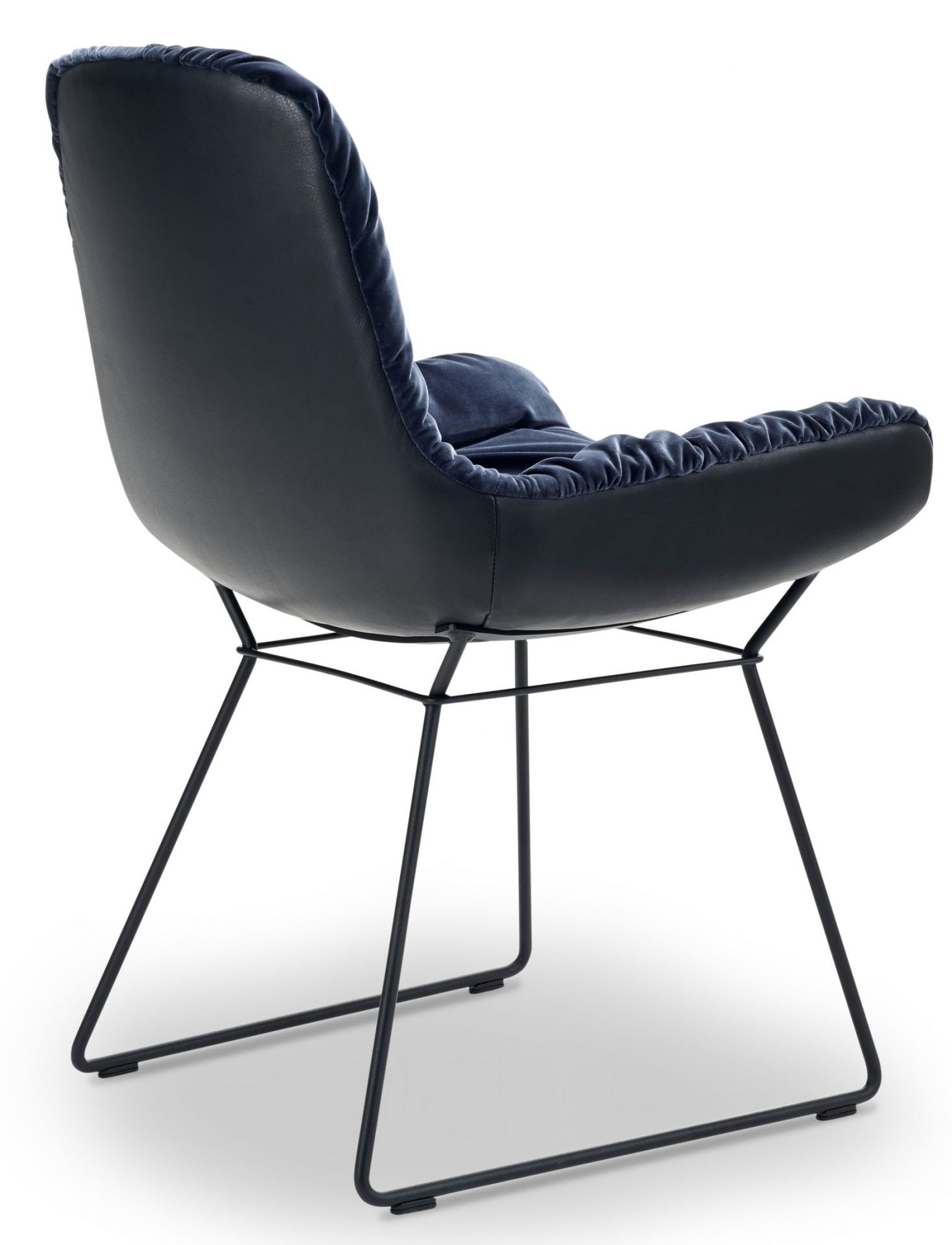 Leya chair armrest low Freifrau Manufaktur