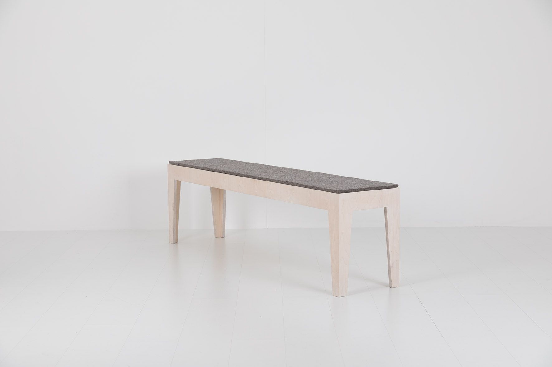 HILDE Bench Das ganze Leben